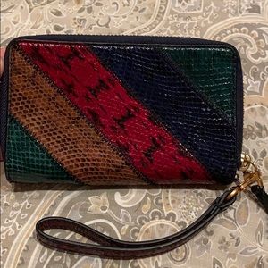 TORY BURCH ZIP AROUND WALLET IPHONE CASE